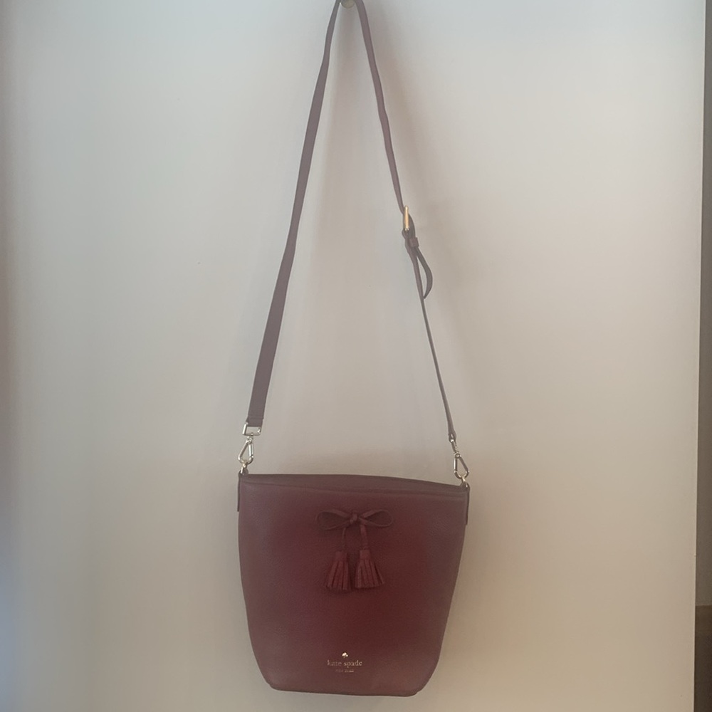 NWOT Kate Spade burgundy genuine leather bucket/crossbody bag - Picture 3 of 10